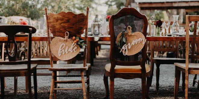 27 Impossibly Pretty Wedding Chair Decorations