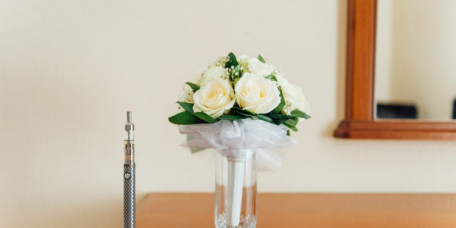 Vaping in Wedding Photos Is the Latest Trend That Will Blow You Away