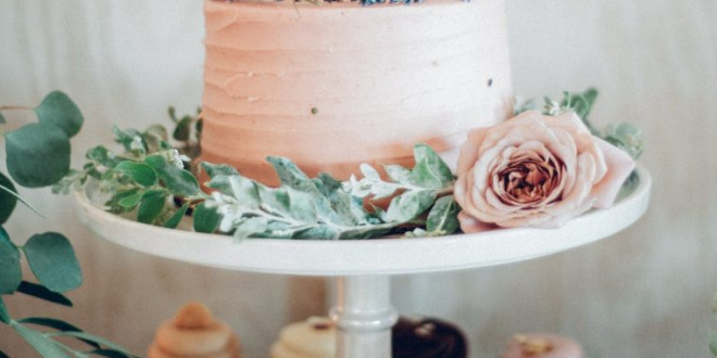 18 Lavender Wedding Ideas That Smell as Pretty as They Look