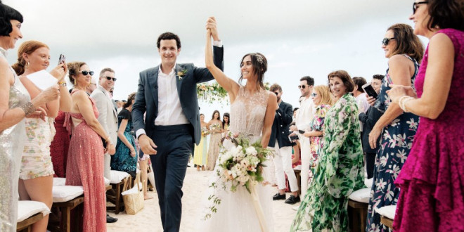 Dannijo Founder Danielle Snyder’s Ethereal Beach Wedding on Harbour Island